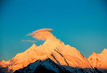 云南最高的山峰是什么山